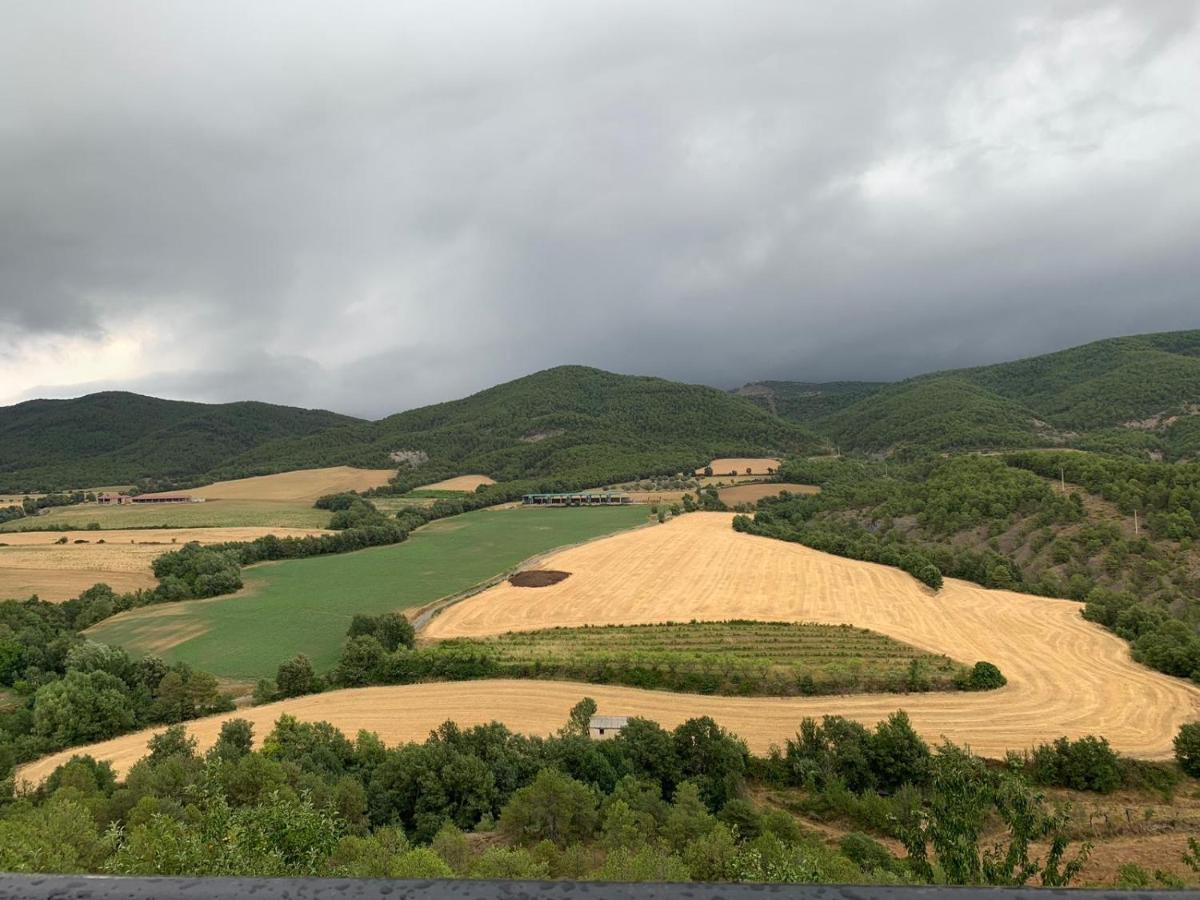 Vistas A La Montana En Un Pueblo Con Encanto. El Pueyo de Araguas Exterior photo